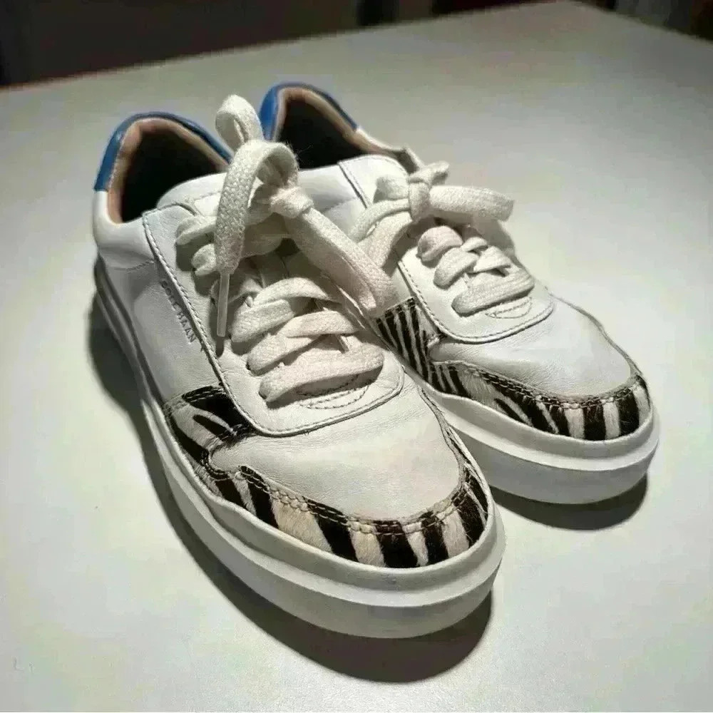 Cole Haan Women's Grandpro Rally Court Sneaker Size 5 B  W21916 White/Zebra/Blue - Picture 6 of 12